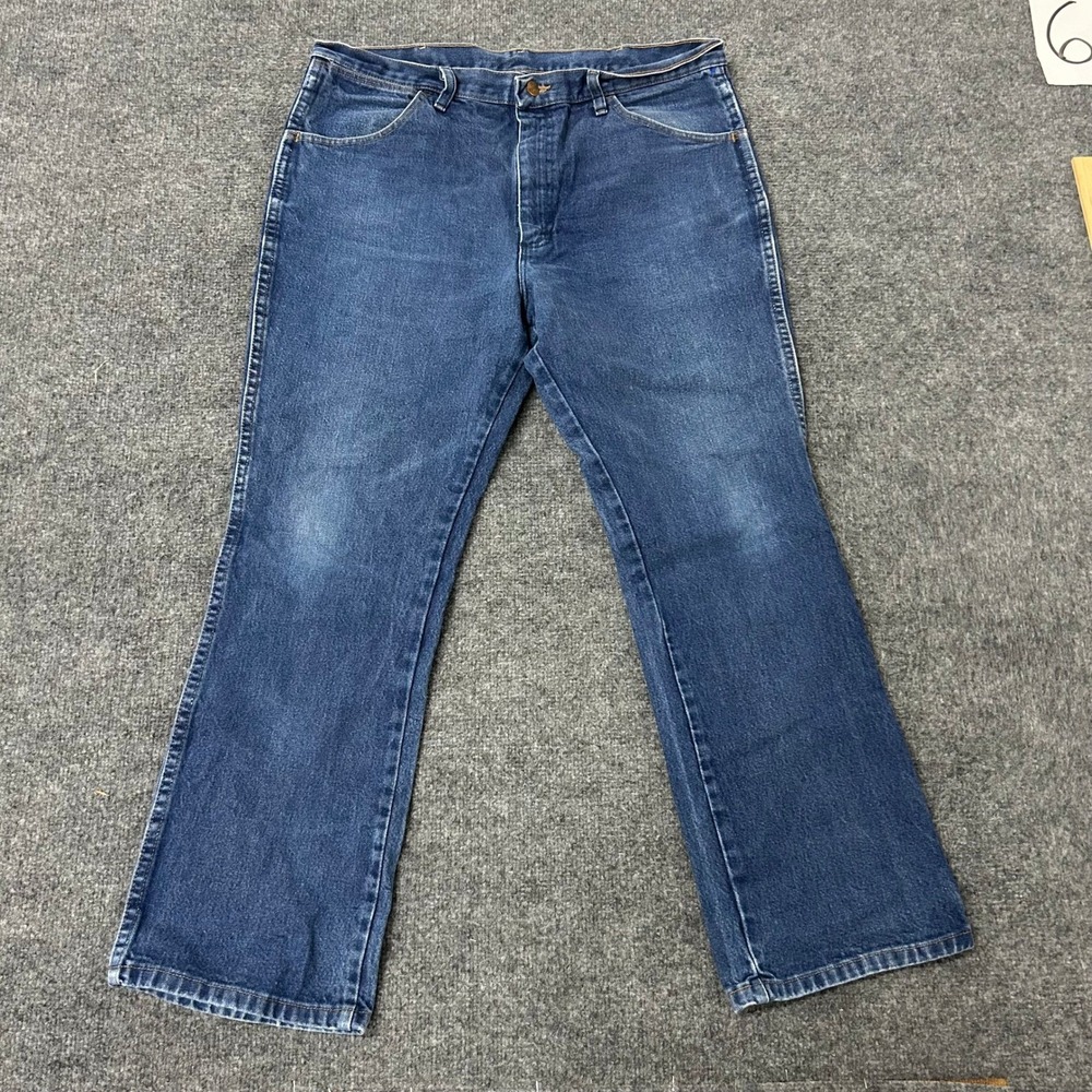 Wrangler Jeans Mens Size 38x30 Blue Regular Fit Straight Leg Denim 945NAV